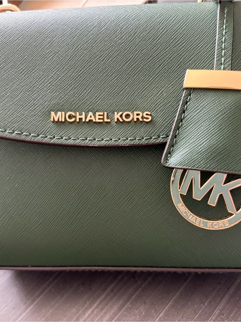 Michael Kors Ava Mini Green Leather Crossbody: NWOT - Picture 3 of 5
